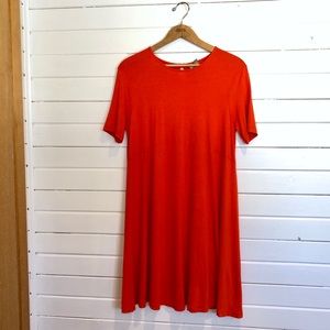 Orange/red maternity dress